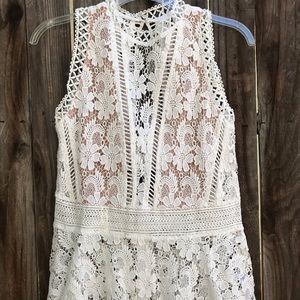 NWT Olivaceous Lace Sleeveless Blouse